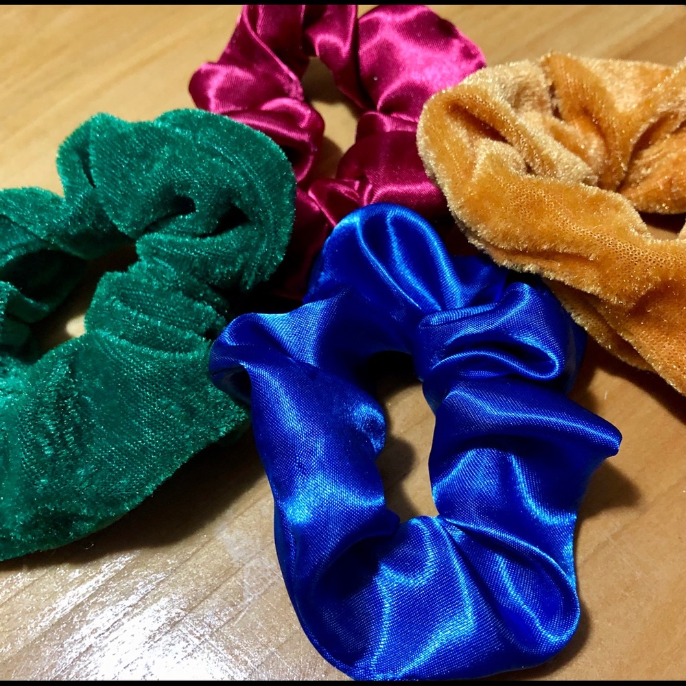 4-Piece Scrunchie Mystery Bundle!